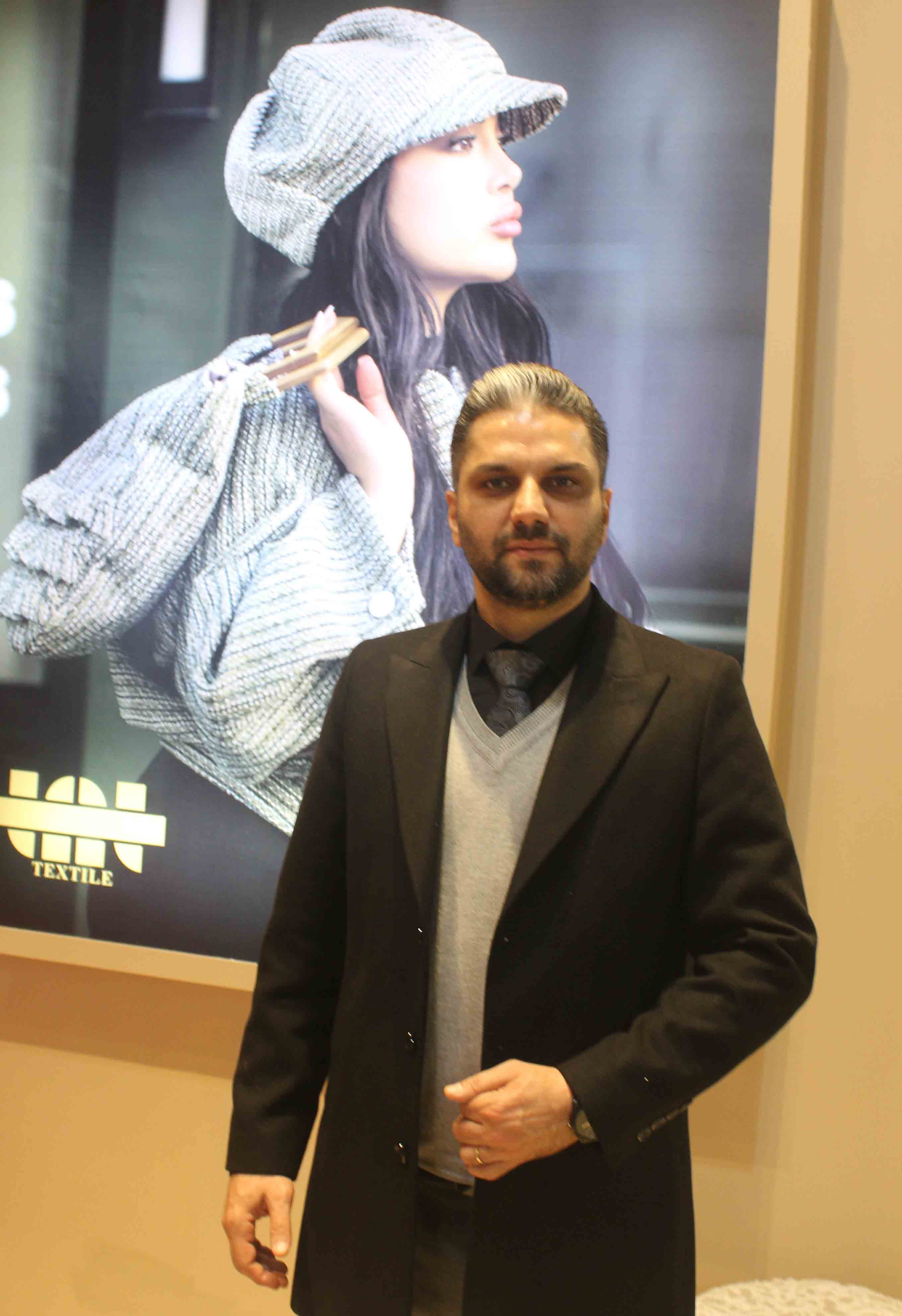 کارخانه : یزد ، شهرک صنعتی زارچ/ تلفن : 0353535279770 / دفتر مرکزی:تهران، دروازه شمیران، خیابان برادران قائدی، روبروی طهرانی مقدم، مجتمع هدایت، طبقه 3/ تلفن : 02177613492/ 02177613509 